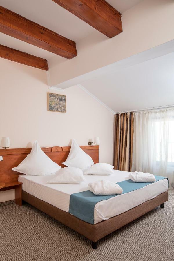 Hotel Rozmarin เปรดัล ภายนอก รูปภาพ
