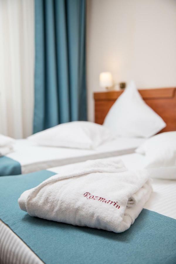 Hotel Rozmarin เปรดัล ภายนอก รูปภาพ